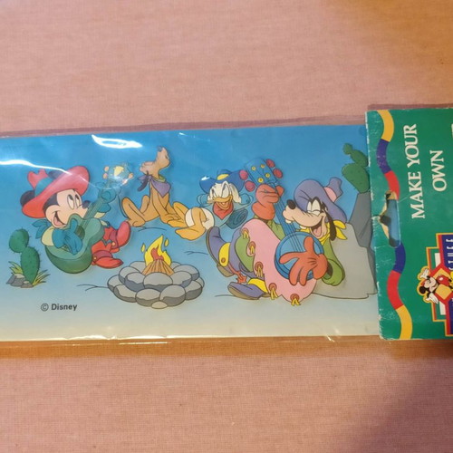 Disney Mickey Mouse Round Plastic Pencil Holder new