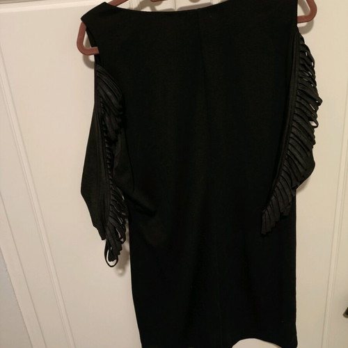 Black dress in A-line with sleeve design, like new, size Large