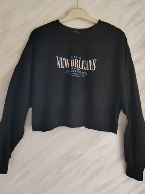Pink Woman long-sleeve crop blouse black like new size M