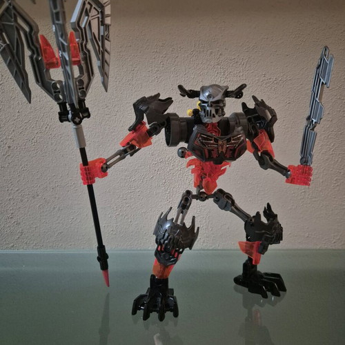 Lego Bionicle 70795 Mask Maker vs. Skull Grider like new