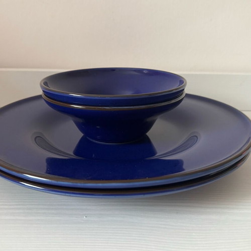 IKEA set of 2 plates 32 cm and 2 bowls 17 cm new blue