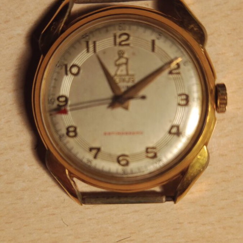 Venus vintage wristwatch used, gold color, mechanical 17 rubis