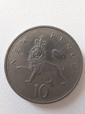 British 10 New Pence Coin 1975 used