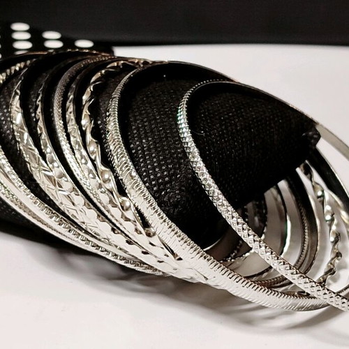 Set of 10 women's bracelets stainless steel new in gift box