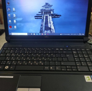FUJITSU LIFEBOOK AH530/A530