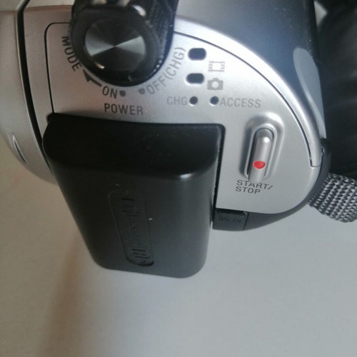 Sony Handycam DCR-SR42E video camera set