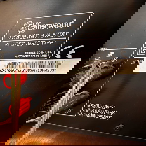 Ραδιοενισχυτής Sherwood 4 καναλιών και μεταχειρισμένα ηχεία Pioneer 80 watt