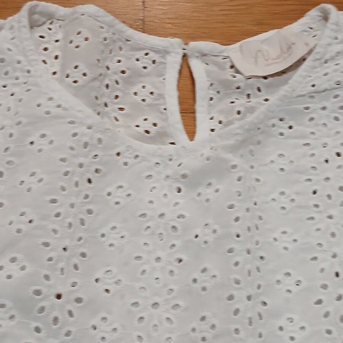 Nadia Summerwear white broderie blouse with ruffles on shoulders size small like new
