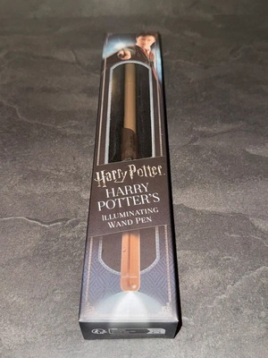 Harry Potter's Illuminating Wand Pen, Noble Collection