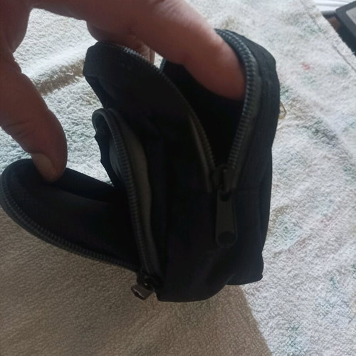 Small bag like new, ideal for waist belt and moto