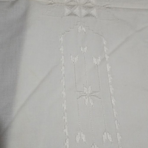 Handmade bridal bedsheet like new, 2x1.90 m, lace edges