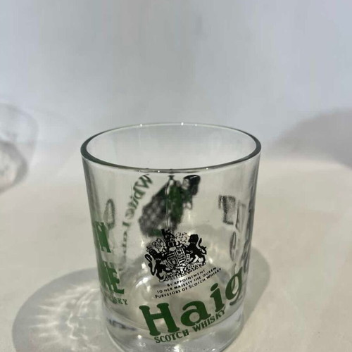 Set of 4 collectible King George IV Black & White and Queen Anne whisky glasses used