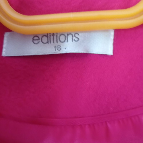 Women's fuchsia short coat Editions size 16 like new