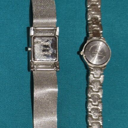 Women's watches like new, set of two, silver color