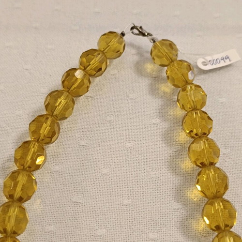 Necklace new with round glass bead and smoky quartz