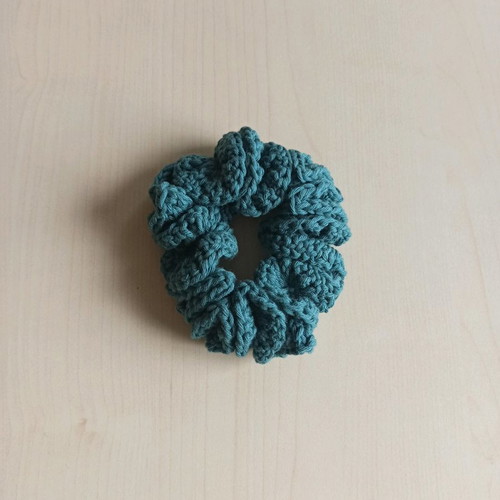 Scrunchie knitted handmade new for hair