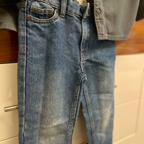 Zara set with used hooded shirt and new jeans
