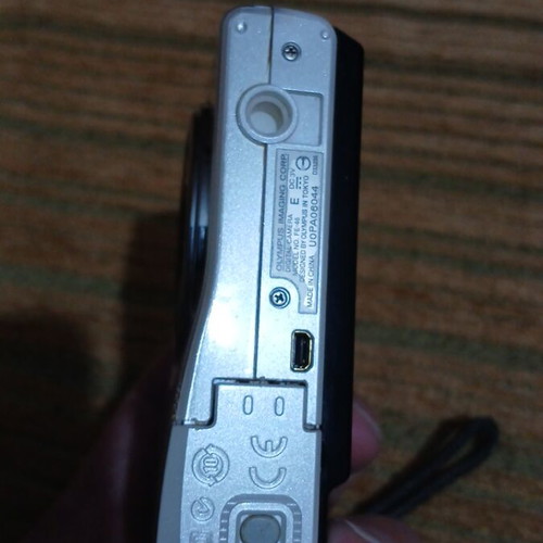 Olympus FE camera refurbished for parts, 12 megapixels