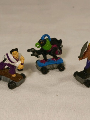 Skeptis Figures vintage used