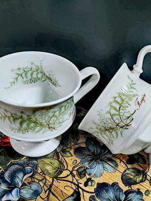 Gallo Leonardo Fougere Summer Fern coffee cups new, set of 2