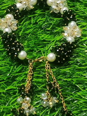 Gajra bracelet handmade with black and gold beads, crystal flowers and pearls new