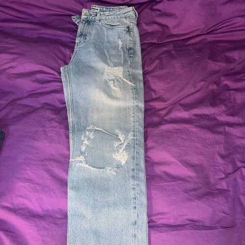 Blue jeans with rips Pull & Bear like new, size S