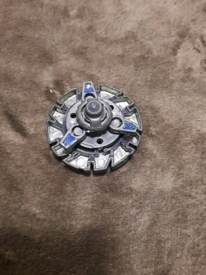 Beyblade 18 used