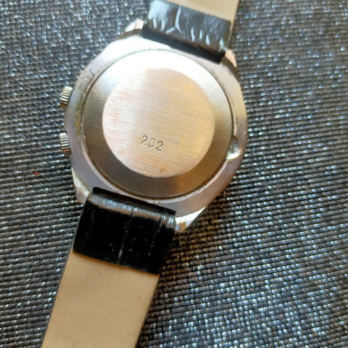 Raketa mechanic wristwatch used with perpetual calendar