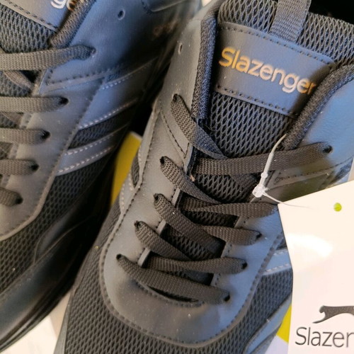 Slazenger athletic shoes new, size 44, black