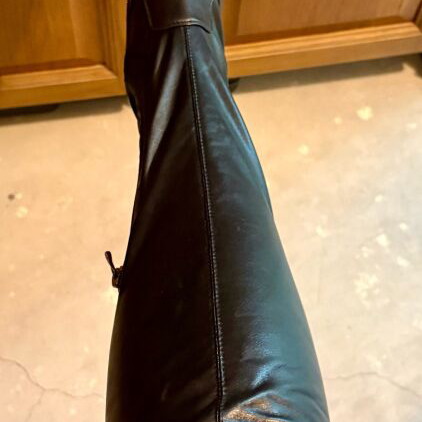 Leather black boots new, size 38