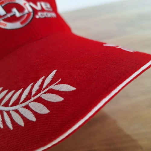 F1-Live.com vintage red baseball cap with laurel embroidery