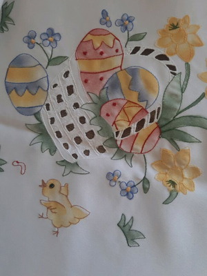 Easter tablecloth like new 1.80×1.30