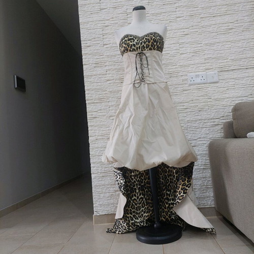 Dress like new, size S/M, worn once