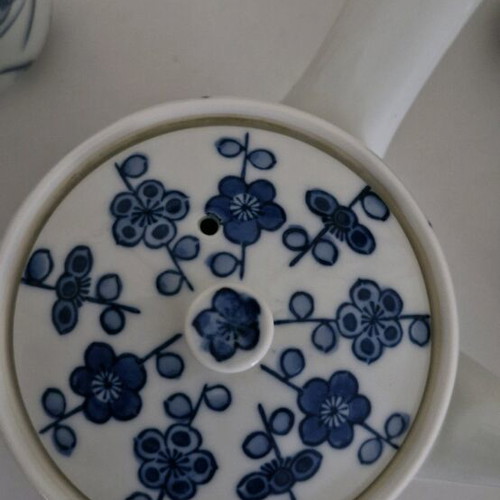 Japanese Tea Ceremony Set like new, hand painted, white and blue