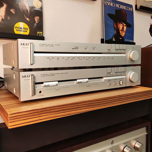 Akai AM-U110 & AT-K110 vintage Hi-Fi amplifier and radio set