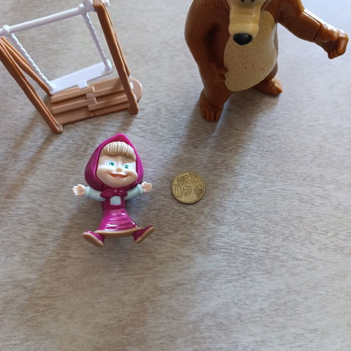 Masha and the Bear large figures used