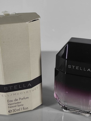 Stella McCartney Eau De Parfum 30ml like new, very rare