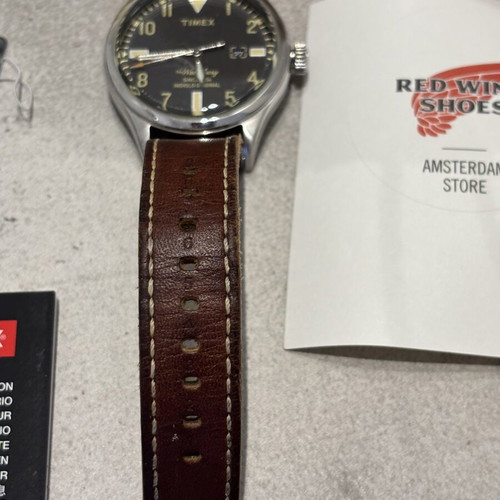 Red Wing Timex Watch like new, unisex, brown leather strap