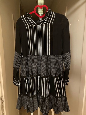 Zara Black and White Dress S Like New