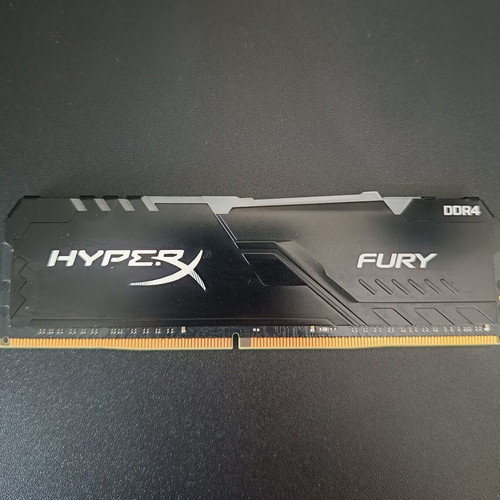 Kingston HyperX FURY RGB 16GB DDR4 UDIMM 3200MHz CL16-18-18 like new