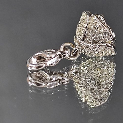 Swarovski Rose Charm μεταχειρισμένο με κούμπωμα για κολιέ ή βραχιόλι