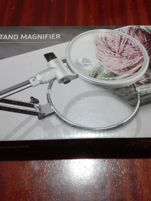 Table magnifier new with metal adjustable stand