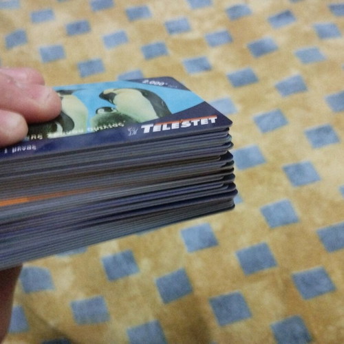 Phone cards 39 collectible from 2001 like new