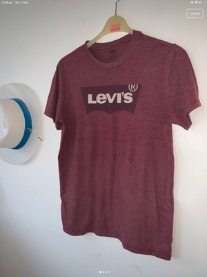 Levi’s red multicolor blouse like new, size M-L