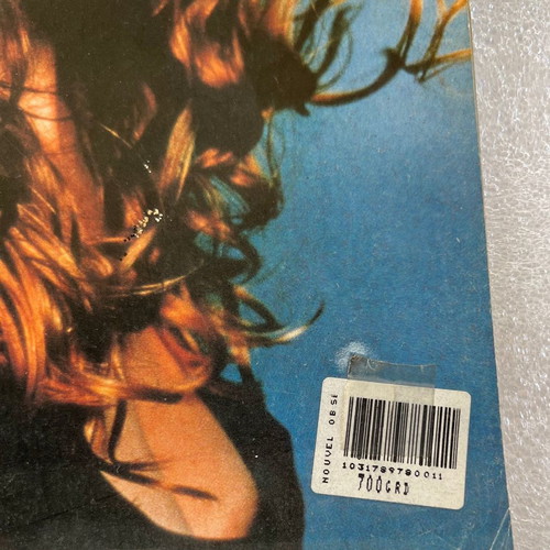 Le nouvel observateur 1998 magazine used with Madonna on cover