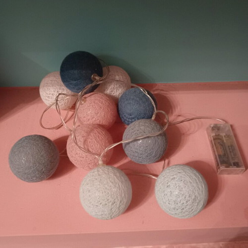 Lights in soft colors with batteries new