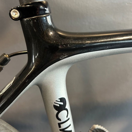 Trek Madone 4.5 road bike used with powermeter and Garmin