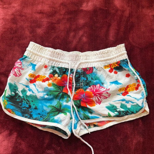 Surfer beach shorts like new, multicolor, size S