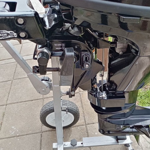 Mercury 9.9 HP outboard engine, 4-stroke, short shaft