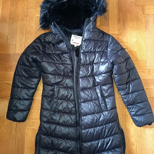 Energiers children's long coat like new, black with detachable fur